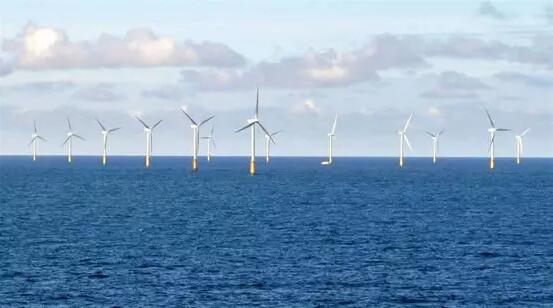  　　近期，荷蘭政府發(fā)布了到2030年的海上風(fēng)電發(fā)展藍(lán)圖：在2023年前完成450萬(wàn)千瓦（4.5GW）的裝機(jī)目標(biāo)，到2030年前實(shí)現(xiàn)1150萬(wàn)千瓦（11.5GW）的裝機(jī)目標(biāo)。這對(duì)整個(gè)行業(yè)絕對(duì)是個(gè)重大利好消息，這些項(xiàng)目實(shí)施預(yù)計(jì)能為荷蘭提供10000個(gè)工作機(jī)會(huì)，并帶來200億歐元的總投資